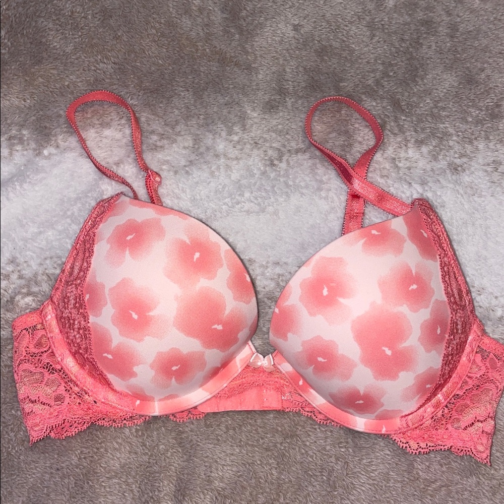 Victoria's Secret Coral Pink Floral Lace Push-Up Bra